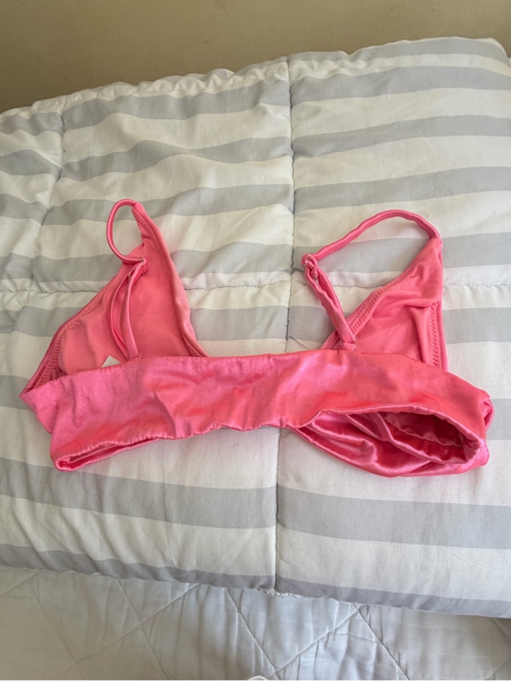 ASOS Pink Satin Knot Bikini Top | Size US 8 (M) | Chic Resort Style - Picture 3 of 4